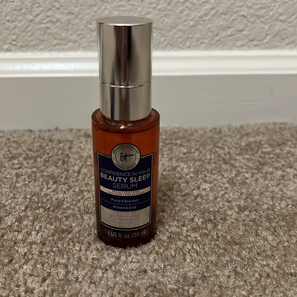 IT COSMETICS | CONFIDENCE IN YOUR BEAUTY SLEEP SERUM - PLUMP & RADIANCE - Picture 6 of 7